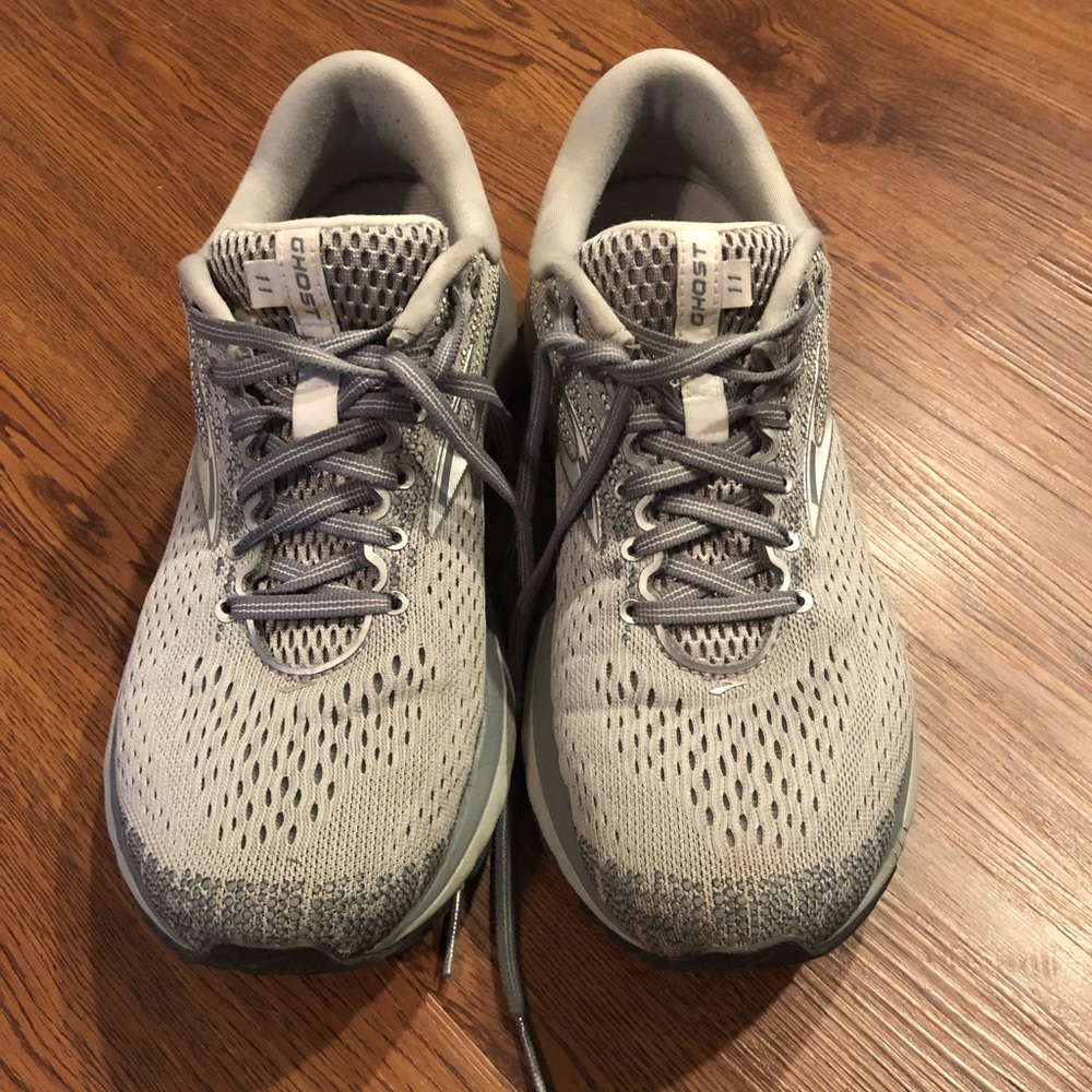 Women’s Brooks Ghost 11 size 11